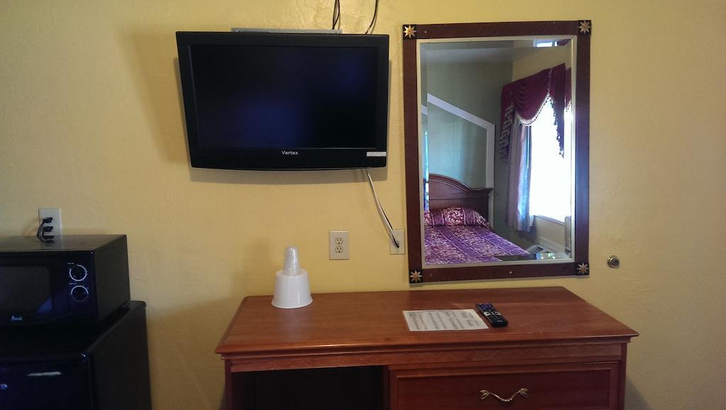 El Dorado Motel Pittsburg Room photo
